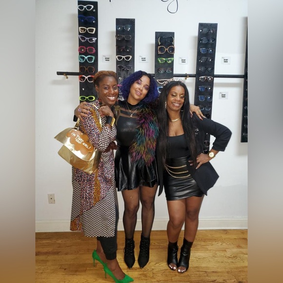 Meet your Posher, Qiana - Picture 14 of 16